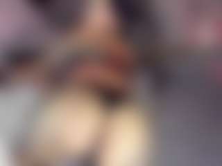 Live cam show with GiaFerrara - Dirty Talk on Dare Cams