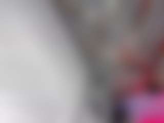 Live cam show with GiaFerrara - Young Adult on Dolls Live