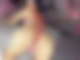 Live cam show with GiaFerrara - Lean on camwithhim.com