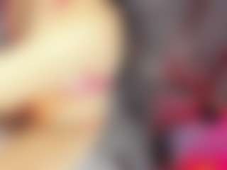 Live cam show with GiaFerrara - White on Cam Slut