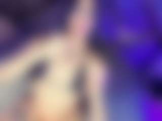 GiaFerrara's Live Sex Cam Show