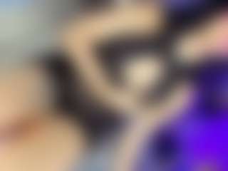 GiaFerrara's Live Sex Cam Show