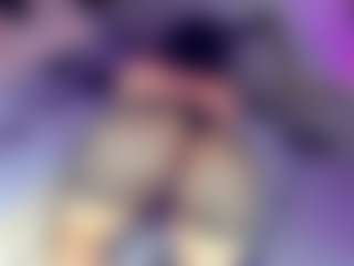 GiaFerrara's Live Sex Cam Show