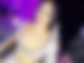 GiaFerrara's Live Sex Cam Show
