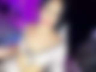 GiaFerrara's Live Sex Cam Show