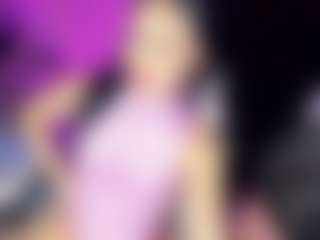 GiaFerrara's Live Sex Cam Show