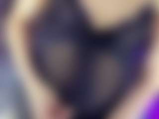 GiaFerrara's Live Sex Cam Show