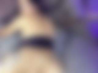 GiaFerrara's Live Sex Cam Show