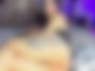 GiaFerrara's Live Sex Cam Show