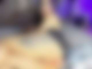 GiaFerrara's Live Sex Cam Show