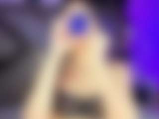 Live cam show with GiaFerrara - Teen (18+) on Instabang