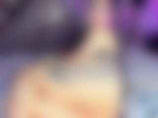GiaFerrara's Live Sex Cam Show