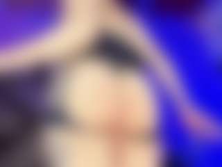 GiaFerrara's Live Sex Cam Show