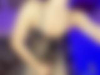 GiaFerrara's Live Sex Cam Show
