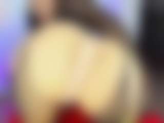 Live cam show with GiaFerrara - Tease on Dare Cams