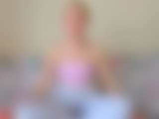 Kathrynn18's Live Sex Cam Show