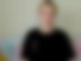 Kathrynn18's Live Sex Cam Show