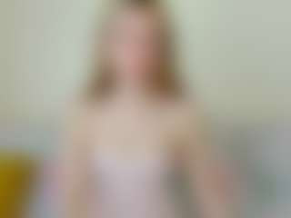 Kathrynn18's Live Sex Cam Show
