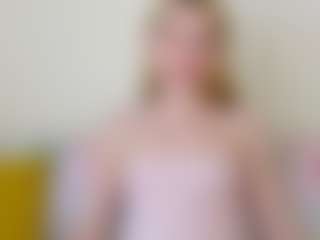 Kathrynn18's Live Sex Cam Show