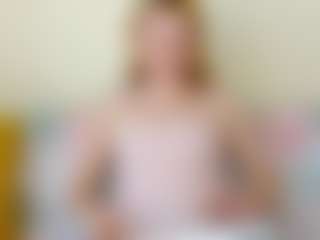 Kathrynn18's Live Sex Cam Show