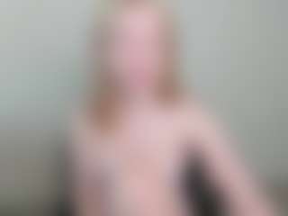 Live cam show with Kathrynn18 - Blonde Hair on Hubzter Live