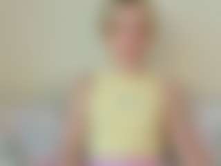 Kathrynn18's Live Sex Cam Show