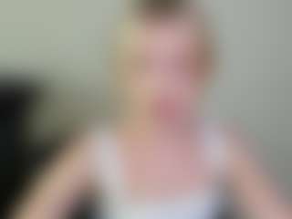 Kathrynn18's Live Sex Cam Show