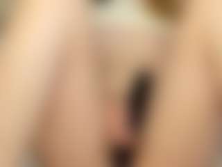 Kathrynn18's Live Sex Cam Show