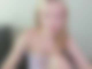 Kathrynn18's Live Sex Cam Show