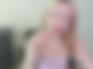 Kathrynn18's Live Sex Cam Show