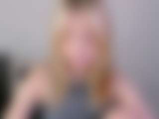 Kathrynn18's Live Sex Cam Show