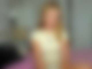 Kathrynn18's Live Sex Cam Show