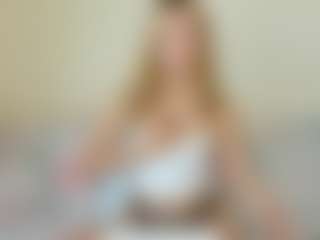 Kathrynn18's Live Sex Cam Show