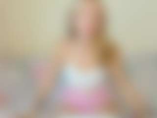 Kathrynn18's Live Sex Cam Show