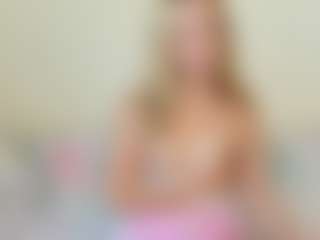 Kathrynn18's Live Sex Cam Show