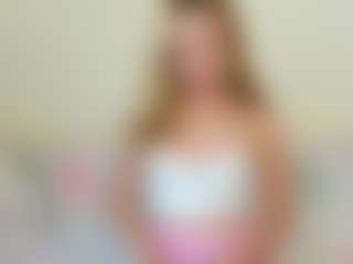 Kathrynn18's Live Sex Cam Show