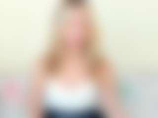 Kathrynn18's Live Sex Cam Show
