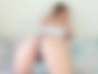 Kathrynn18's Live Sex Cam Show