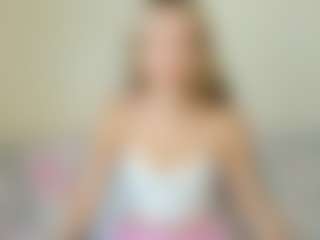 Kathrynn18's Live Sex Cam Show