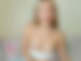 Kathrynn18's Live Sex Cam Show