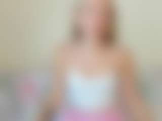 Kathrynn18's Live Sex Cam Show