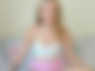 Kathrynn18's Live Sex Cam Show