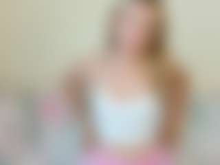 Kathrynn18's Live Sex Cam Show