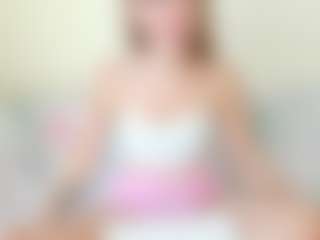 Kathrynn18's Live Sex Cam Show