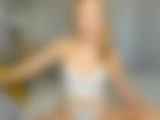 Kathrynn18's Live Sex Cam Show