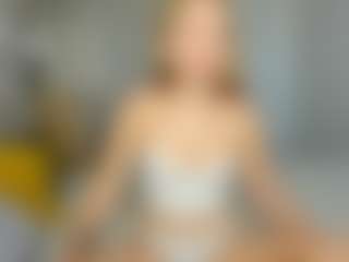 Kathrynn18's Live Sex Cam Show