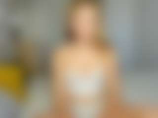 Kathrynn18's Live Sex Cam Show