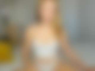 Kathrynn18's Live Sex Cam Show