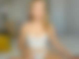Kathrynn18's Live Sex Cam Show