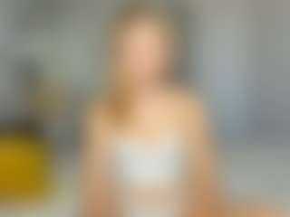 Kathrynn18's Live Sex Cam Show